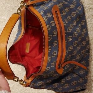 Dooney & Bourke Bag